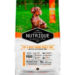 Nutrique Adultos (1 A 7 Años)^Dog Toy & Mini Young Adult 7,5 kg